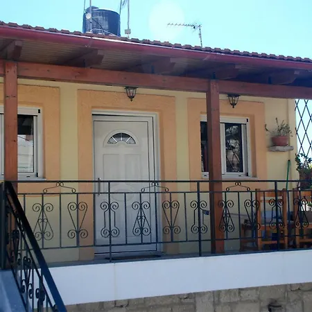 Eleni - Center